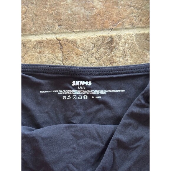 Skims Fits Everybody Cropped Cami Onyx Size Large - Picture 7 of 9